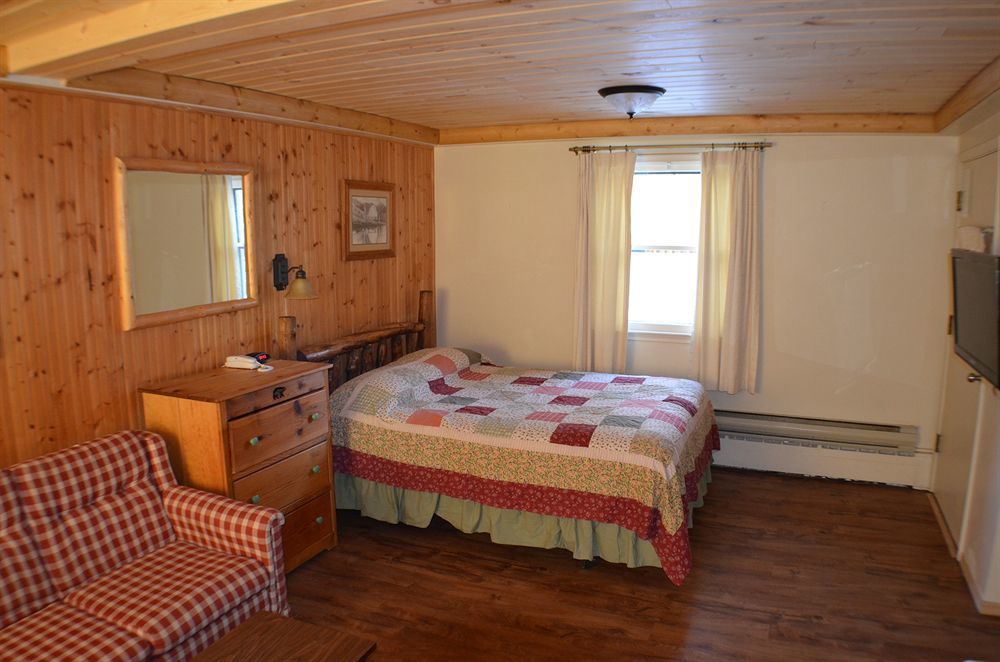 Curriers Lakeview Lodge Rice Lake المظهر الخارجي الصورة