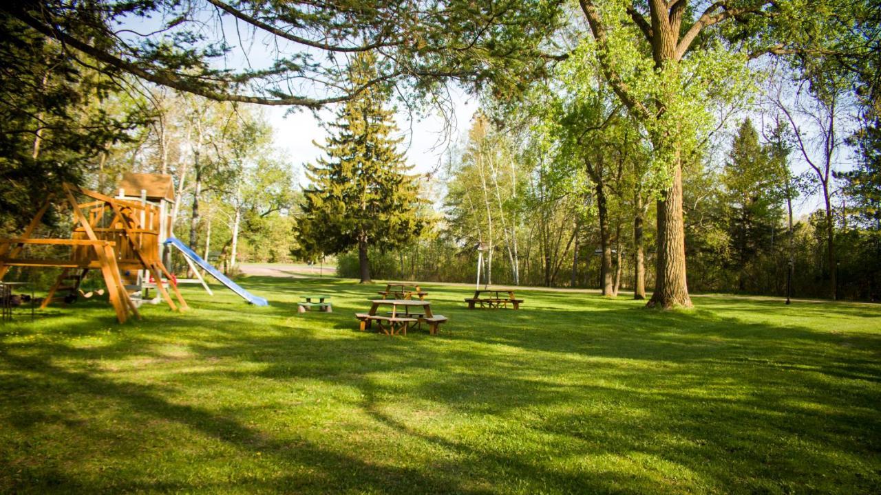 Curriers Lakeview Lodge Rice Lake المظهر الخارجي الصورة